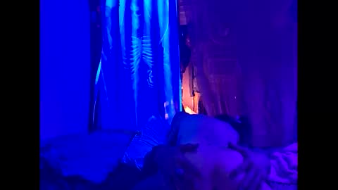 mmmmezze online show from April 8, 7:30 am