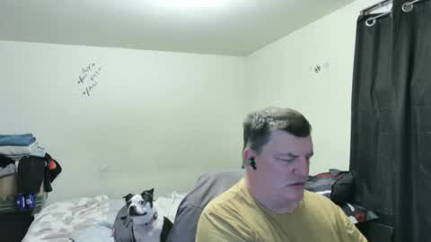 Snapshot of mmmthatsfunnn chatting on January 17, 5:00 am mmmthatsfunnn online show from January 17, 5:00 am