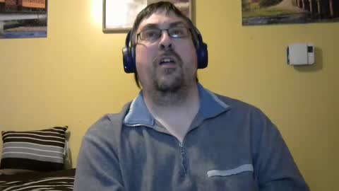 Snapshot of mmr45 chatting on January 3, 4:33 am mmr45 online show from January 3, 4:33 am