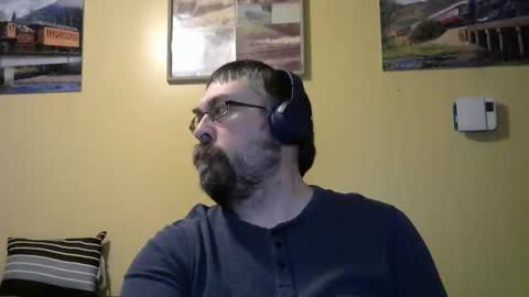 Snapshot of mmr45 chatting on December 2, 5:02 am mmr45 online show from December 2, 5:02 am