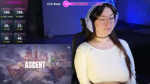 Snapshot of moaning___lisa chatting on December 14, 7:58 am to support follow the fanclub online show from December 14, 7:58 am