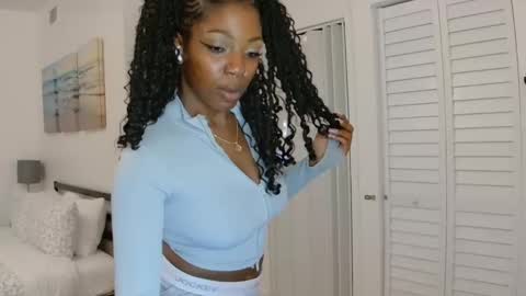 Snapshot of mochamimi chatting on January 13, 2:50 am Mocha BDAY JAN 13 online show from January 13, 2:50 am