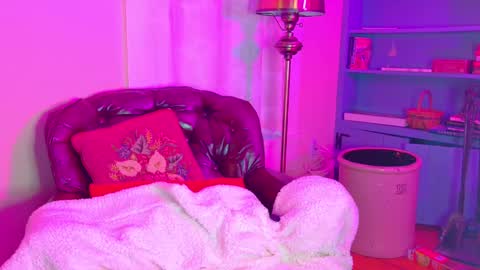 Snapshot of mochamimi chatting on February 20, 11:31 am Mocha BDAY JAN 13 online show from February 20, 11:31 am