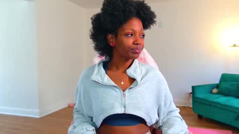 Snapshot of mochamimi chatting on October 24, 6:04 pm Mocha BDAY JAN 13 online show from October 24, 6:04 pm