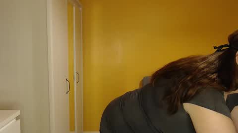 Mockingjay3001 online show from October 23, 5:33 pm