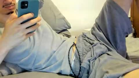 DigBreed online show from March 24, 1:43 am