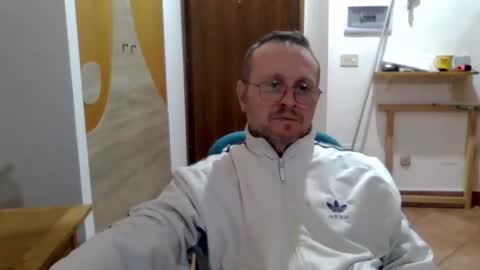 Snapshot of modesto1969 chatting on November 23, 11:04 pm modesto1969 online show from November 23, 11:04 pm