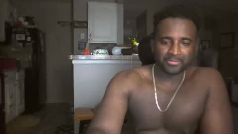 Snapshot of moed1987 chatting on December 11, 4:39 am Carluv99 online show from December 11, 4:39 am