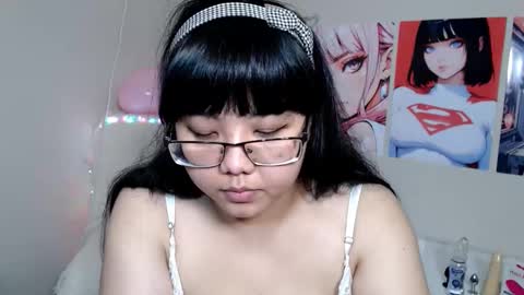 Molly online show from March 8, 7:05 am