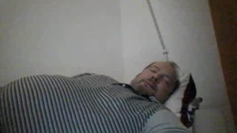 Snapshot of mofu781s chatting on January 1, 12:43 am mofu781s online show from January 1, 12:43 am