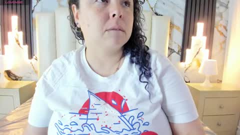 Snapshot of molliebue1 chatting on March 1, 12:12 pm Hey Guys Im Mollie online show from March 1, 12:12 pm