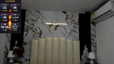 Snapshot of molliebue1 chatting on September 24, 12:19 pm Hey Guys Im Mollie online show from September 24, 12:19 pm