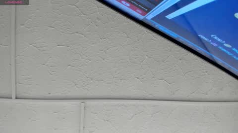 Snapshot of molliebue1 chatting on September 25, 12:09 pm Hey Guys Im Mollie online show from September 25, 12:09 pm