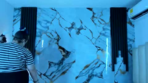 Snapshot of molliebue1 chatting on November 18, 12:20 pm Hey Guys Im Mollie online show from November 18, 12:20 pm