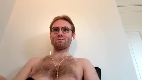Snapshot of molliter chatting on September 22, 1:46 pm molliter online show from September 22, 1:46 pm