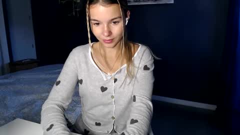 Molly online show from January 17, 1:46 pm