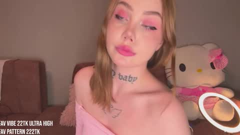 Snapshot of molly_dose chatting on October 4, 3:32 pm Molly dose online show from October 4, 3:32 pm