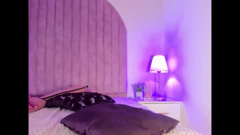 Molly Jackson online show from February 15, 4:01 pm