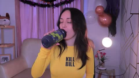   MOLLY   online show from October 25, 3:07 pm