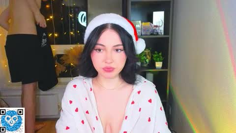 Snapshot of molly_millerr chatting on December 13, 7:42 pm molly_millerr online show from December 13, 7:42 pm