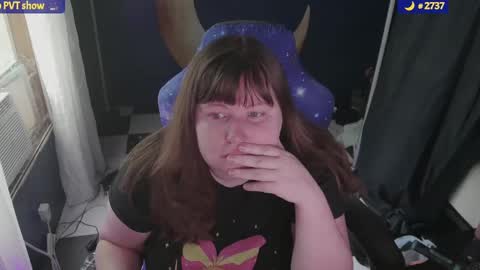 molly_moons online show from September 15, 6:41 pm