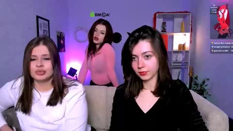 Molly online show from March 6, 9:00 pm