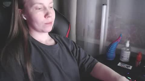 I have new photos come and see with love Molly online show from February 13, 8:38 pm