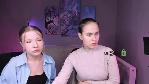 Snapshot of molly_xxx3 chatting on October 5, 10:24 am molly_xxx3 online show from October 5, 10:24 am
