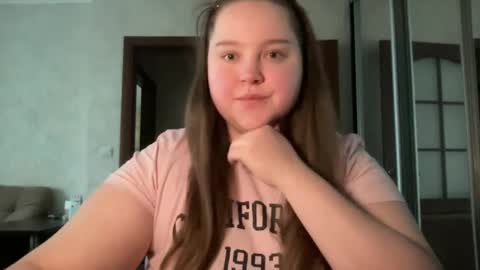 Snapshot of mollyas chatting on October 16, 12:06 pm Alice online show from October 16, 12:06 pm