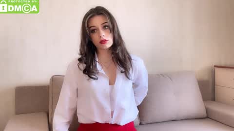 Molly online show from March 18, 1:25 pm