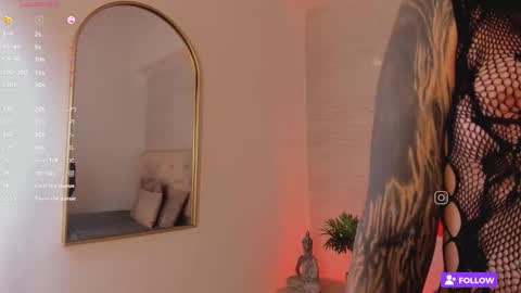 mollycb online show from November 15, 5:38 am