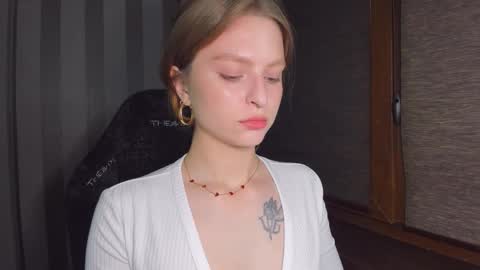 Snapshot of mollydangerous chatting on October 15, 5:24 pm Taisha online show from October 15, 5:24 pm