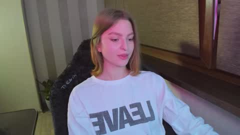 Snapshot of mollydangerous chatting on November 10, 5:01 pm Taisha online show from November 10, 5:01 pm