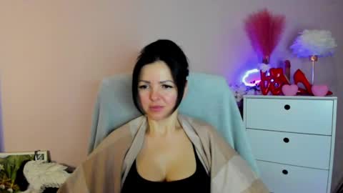 Molly online show from March 26, 7:58 am