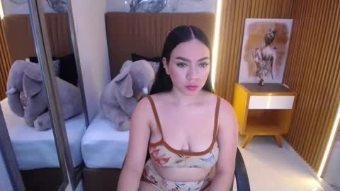 Snapshot of mollyspencer1 chatting on October 1, 12:11 pm MOLLY online show from October 1, 12:11 pm