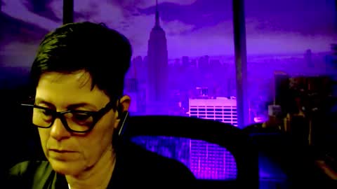 Snapshot of mollysun chatting on December 13, 8:04 pm MollySun Nina Randmann online show from December 13, 8:04 pm