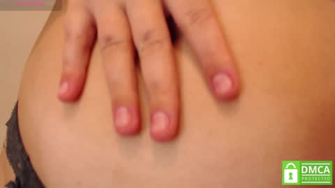 Snapshot of mollywayne chatting on January 28, 2:32 am Molly Join my social networks online show from January 28, 2:32 am