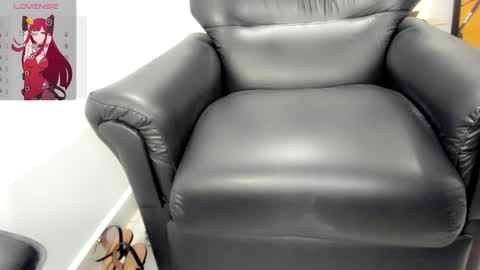 Mommy Cassie online show from December 8, 1:58 pm