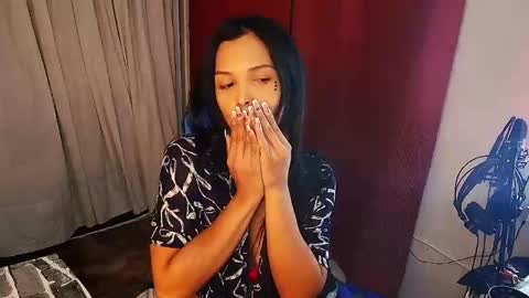 Snapshot of mommyjeva chatting on October 22, 1:06 am Mommy Jeva online show from October 22, 1:06 am