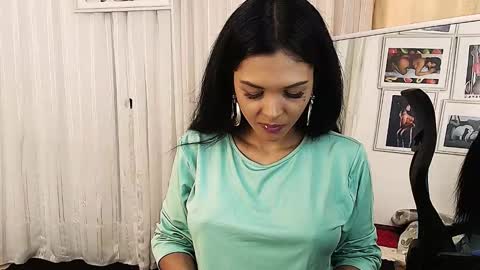 Snapshot of mommyjeva chatting on November 26, 8:54 pm Mommy Jeva online show from November 26, 8:54 pm