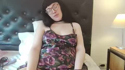 Mommynatrix online show from March 30, 4:19 pm