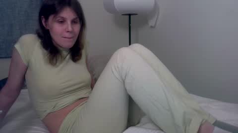 Mona online show from February 4, 8:13 am