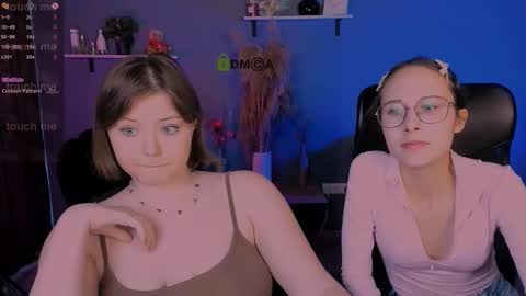 Mona  online show from October 19, 7:14 pm