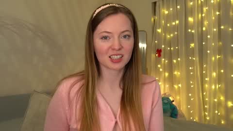 Snapshot of mona_elisa chatting on December 15, 2:43 pm Elisa my Telegram online show from December 15, 2:43 pm