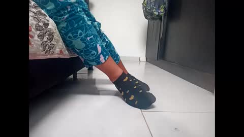 monalia17 online show from February 4, 2:12 pm