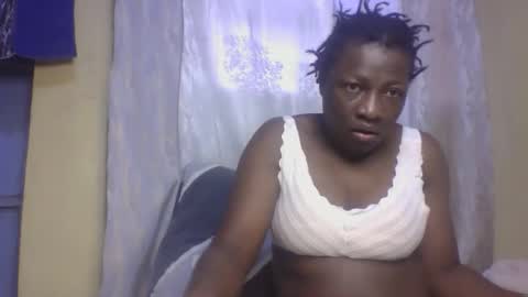 Snapshot of monalisaah chatting on November 29, 10:40 am monalisaah online show from November 29, 10:40 am