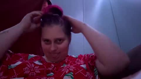 Snapshot of moneystack0 chatting on October 26, 2:17 am moneystack0 online show from October 26, 2:17 am