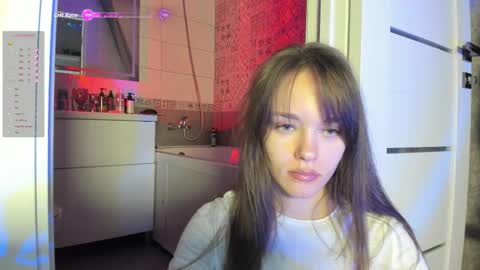 Snapshot of moni_carroll chatting on November 23, 5:46 pm Monia Help me get 20000 subscribers online show from November 23, 5:46 pm