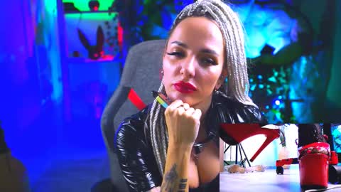 Monika online show from March 10, 6:01 pm