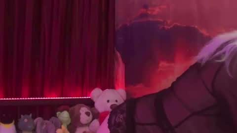 Snapshot of monicutex chatting on December 7, 2:53 am Monika online show from December 7, 2:53 am